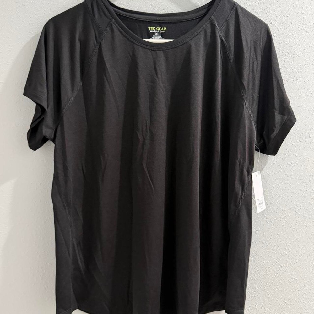 Tek Gear black workout tee Size XL NWT